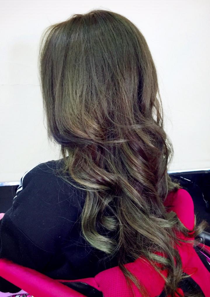 2018流行抹茶绿挑染设计